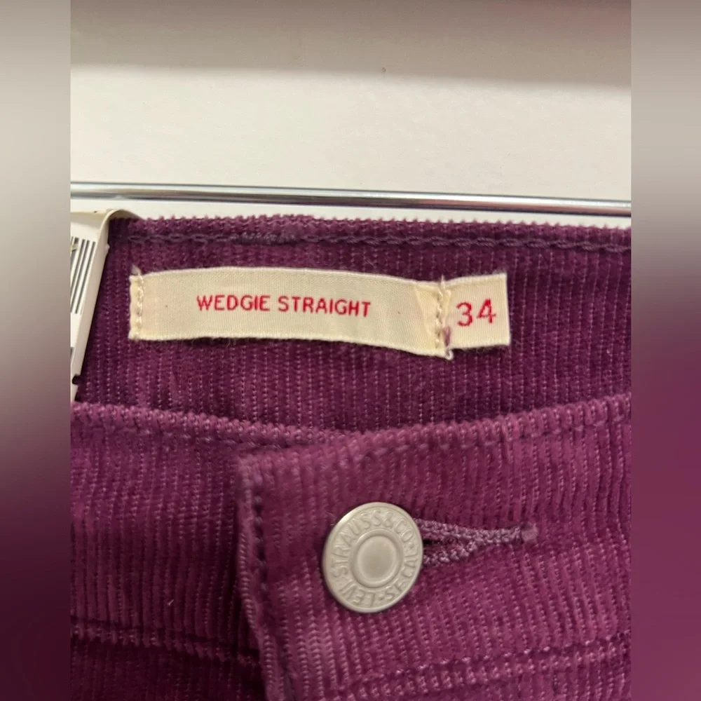 NWT LEVI’S Women Corduroy Burgundy Pants - Picture 3 of 12